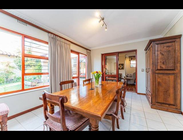 3 BEDROOM PROPERTY TO RENT IN MILL HILL EXT 2